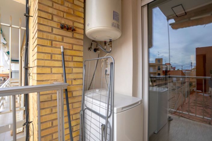 Image No.17-3 Bed Apartment for sale