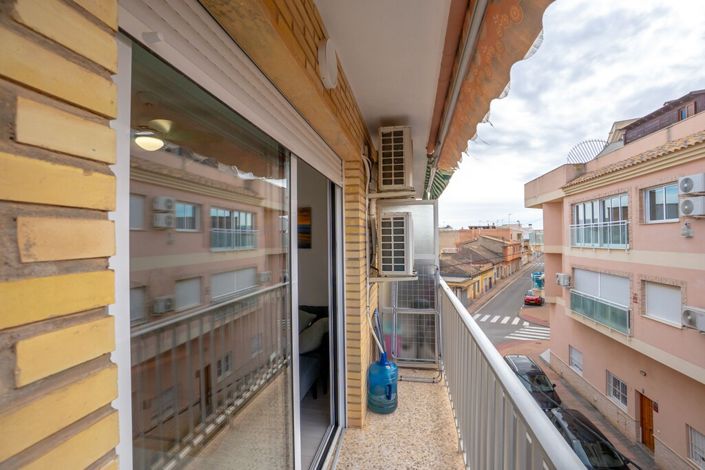 Image No.18-3 Bed Apartment for sale