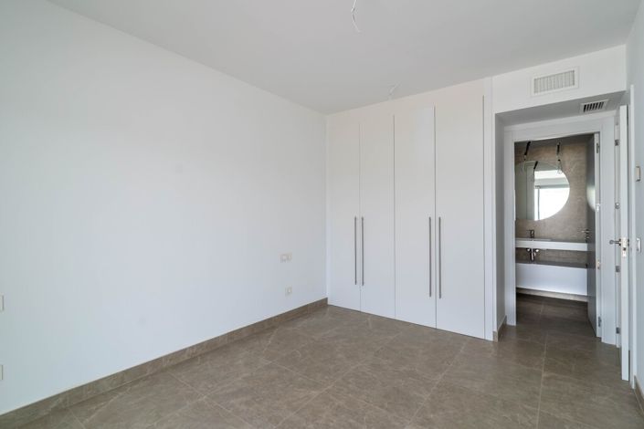 Image No.12-Appartement de 2 chambres à vendre à Estepona