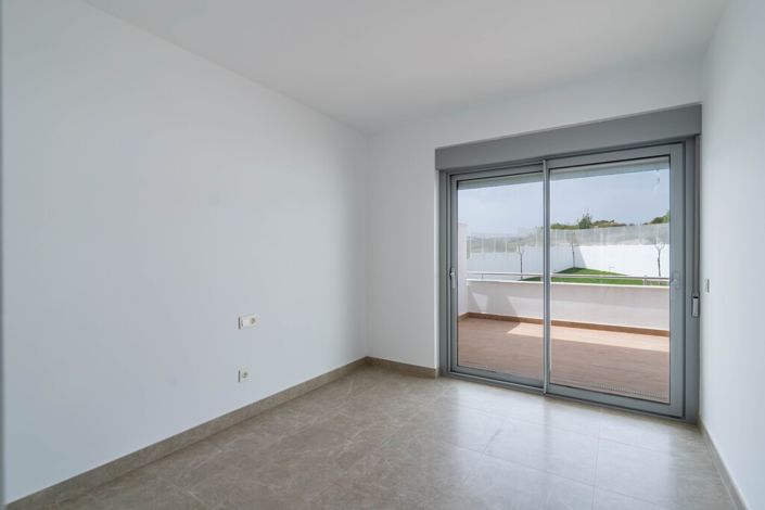 Image No.14-Appartement de 2 chambres à vendre à Estepona