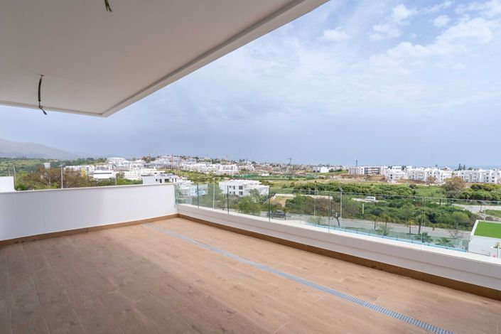 Image No.3-Appartement de 2 chambres à vendre à Estepona