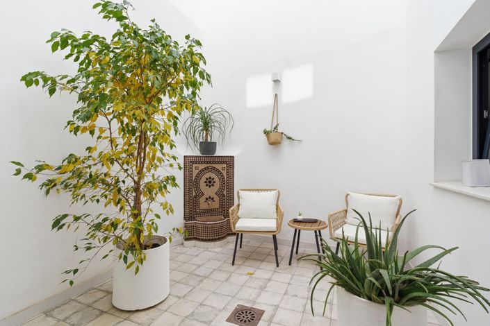 Image No.5-4 Bed Property for sale