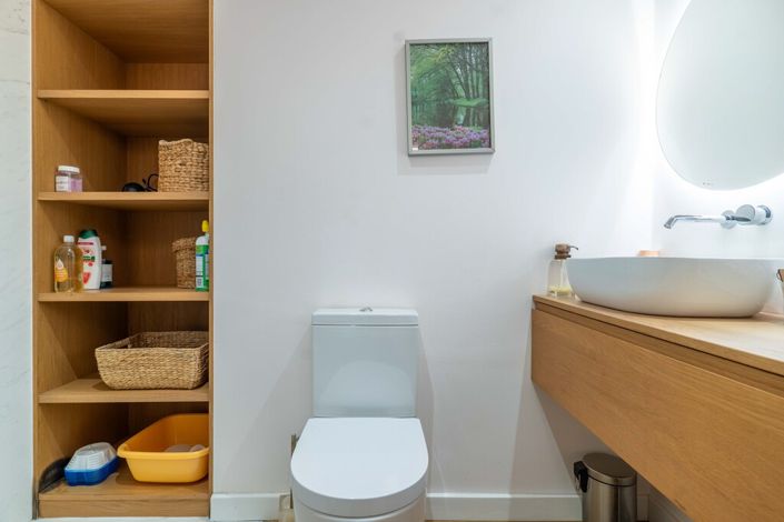 Image No.32-2 Bed Property for sale
