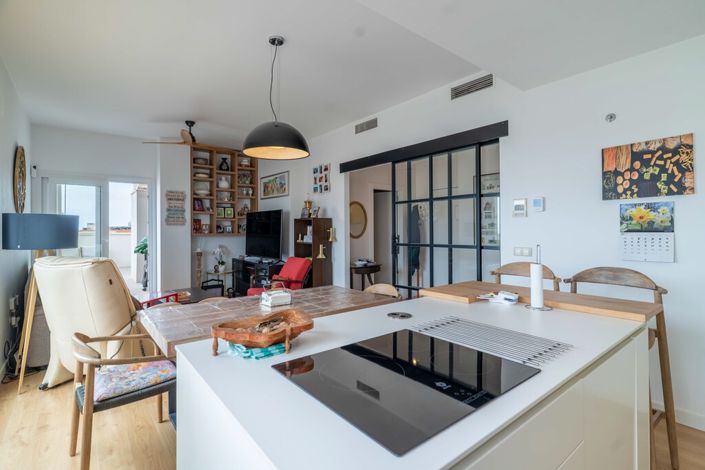 Image No.41-2 Bed Property for sale