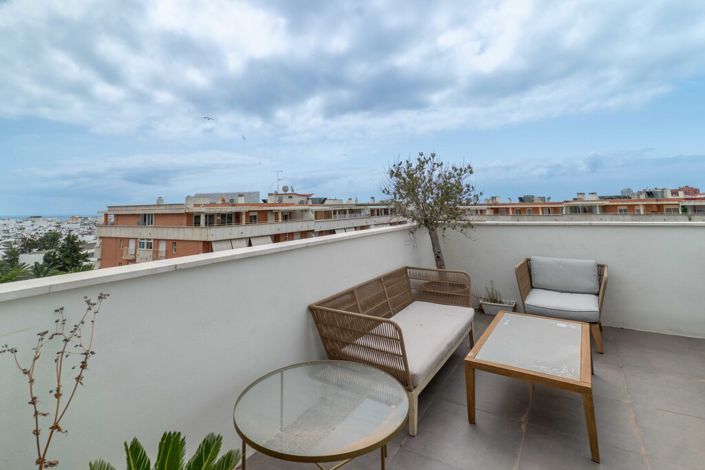 Image No.60-2 Bed Property for sale