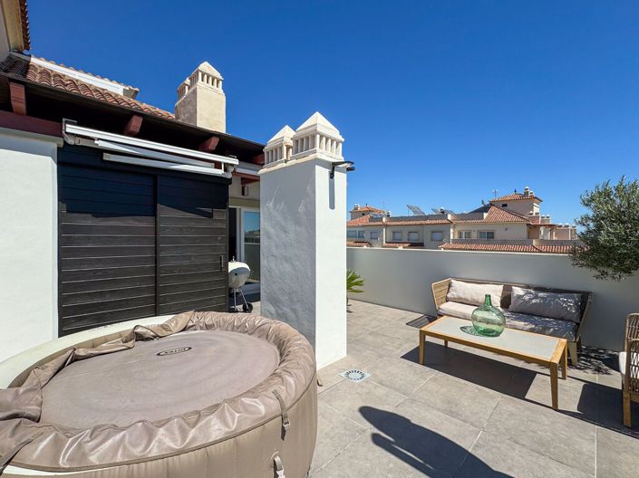 Image No.9-2 Bed Property for sale