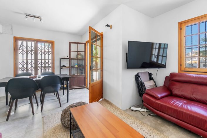 Image No.14-3 Bed Townhouse for sale