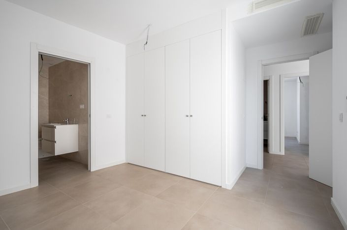 Image No.15-2 Bed Apartment for sale