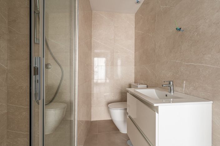 Image No.16-2 Bed Apartment for sale