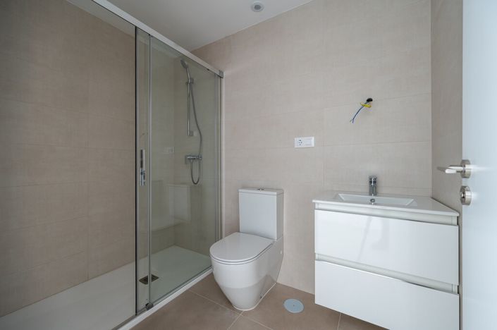 Image No.16-2 Bed Apartment for sale