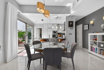 bzpaap122693098591024v068ee