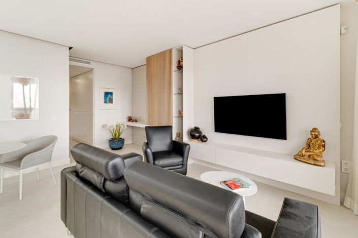 Image No.8-2 Bed Apartment for sale