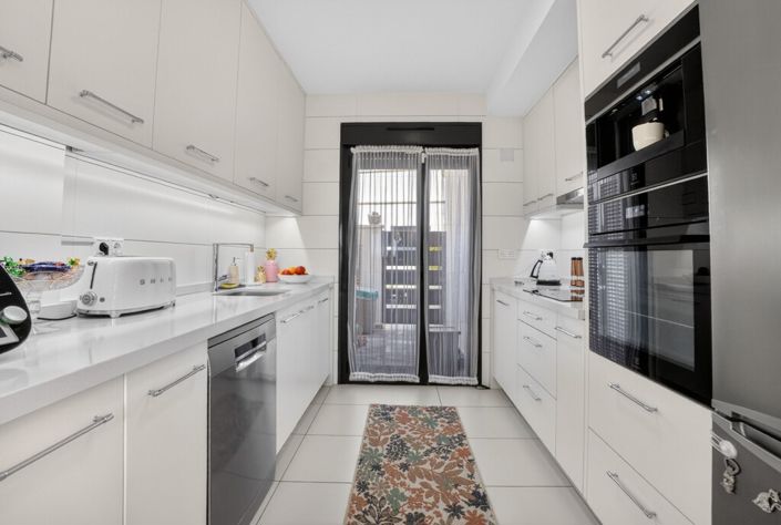 Image No.10-3 Bed Semi-Detached for sale