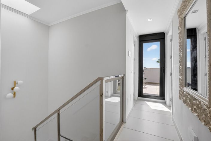 Image No.13-3 Bed Semi-Detached for sale