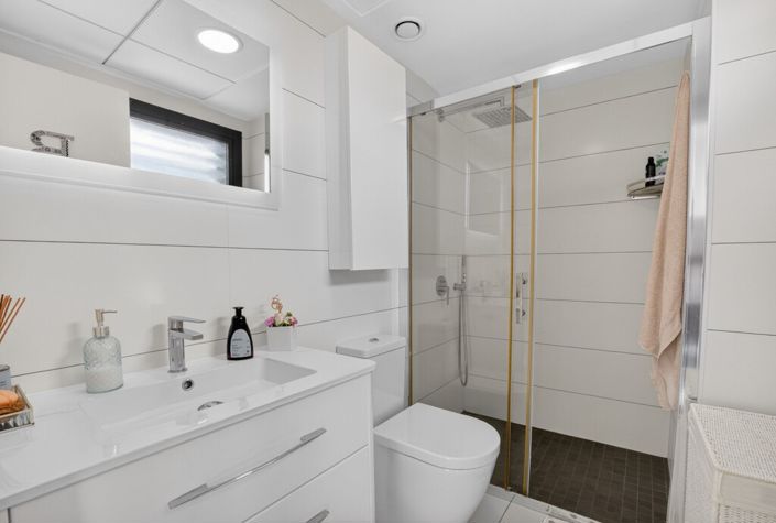 Image No.15-3 Bed Semi-Detached for sale