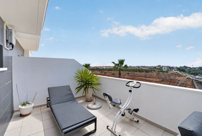 Image No.20-3 Bed Semi-Detached for sale