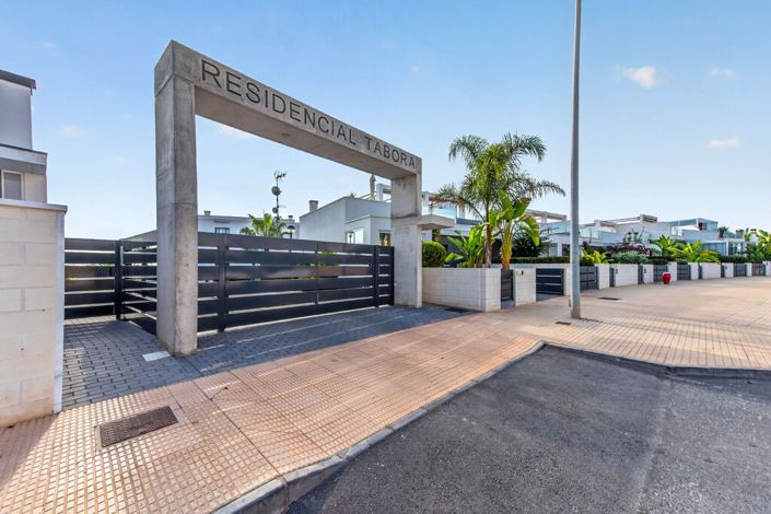 Image No.47-3 Bed Semi-Detached for sale