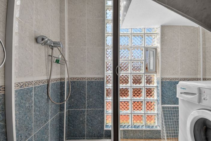 Image No.14-3 Bed Townhouse for sale