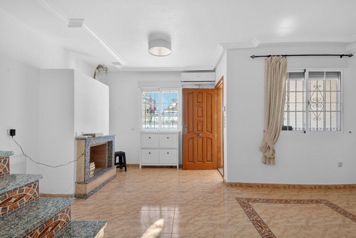 Image No.16-3 Bed Townhouse for sale