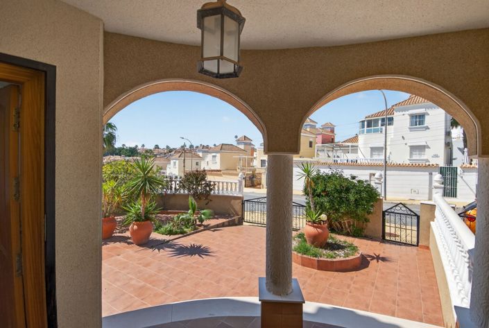 Image No.24-3 Bed Townhouse for sale