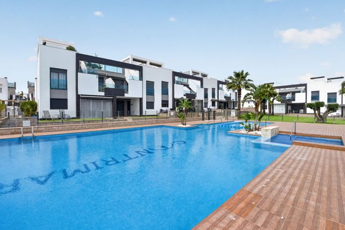 Image No.30-2 Bed Property for sale