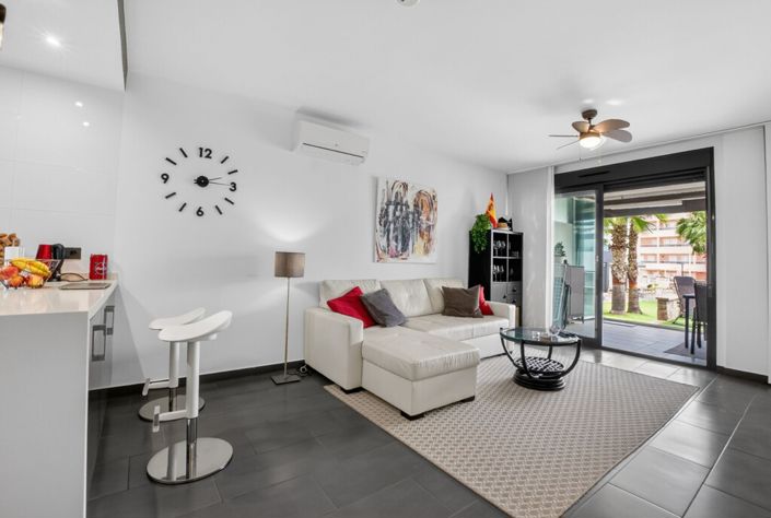Image No.6-2 Bed Property for sale