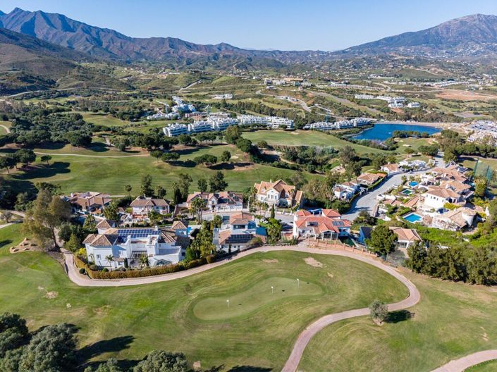 Image No.28-4 Bed Villa for sale