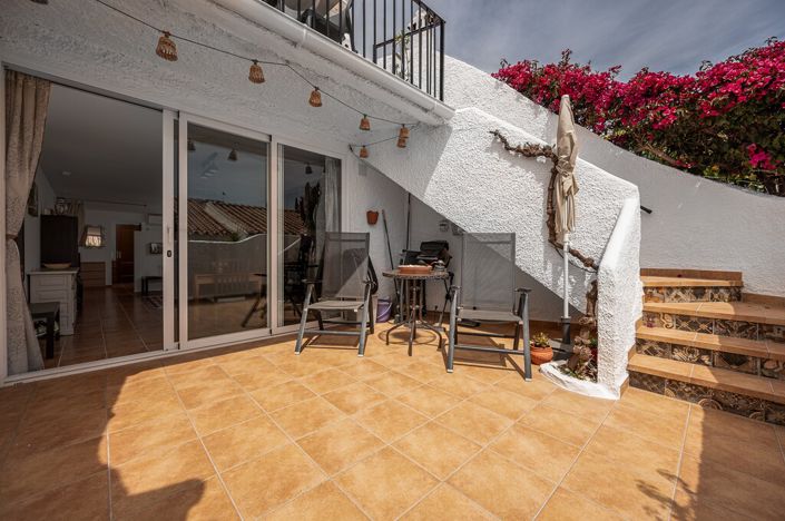 Image No.15-3 Bed Property for sale