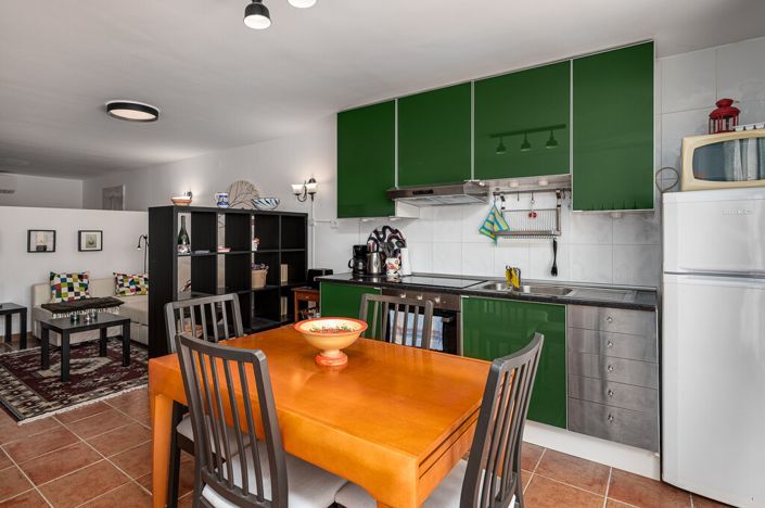 Image No.18-3 Bed Property for sale