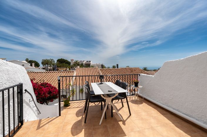 Image No.2-3 Bed Property for sale