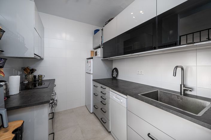 Image No.6-3 Bed Property for sale