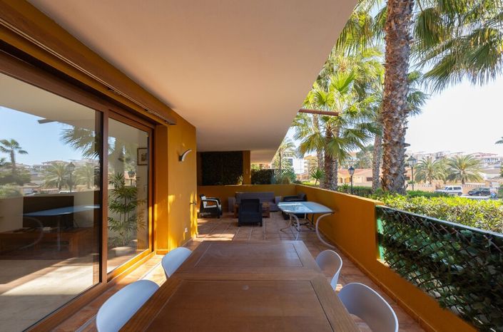 Image No.17-2 Bed Property for sale