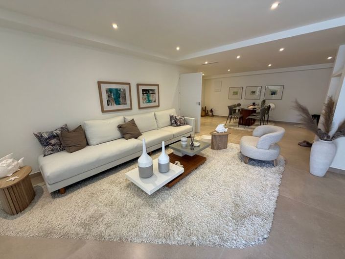 Image No.20-3 Bed Villa for sale
