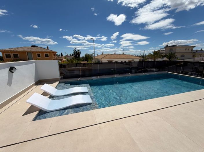 Image No.8-3 Bed Villa for sale