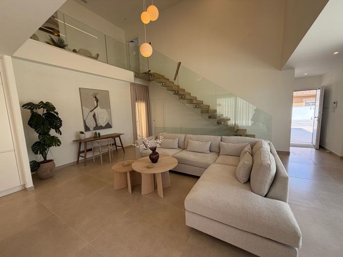 Image No.9-3 Bed Villa for sale
