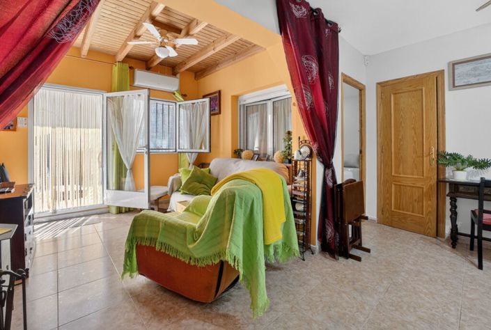 Image No.7-1 Bed Property for sale