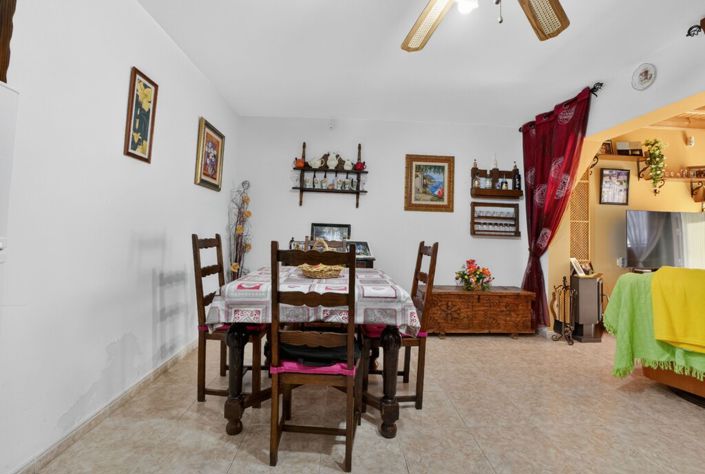 Image No.9-1 Bed Property for sale