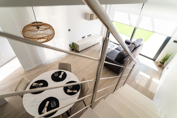 Image No.10-3 Bed Townhouse for sale