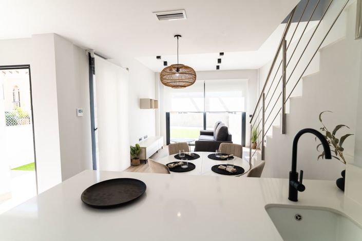 Image No.6-3 Bed Townhouse for sale