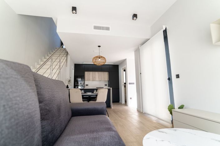 Image No.9-3 Bed Townhouse for sale