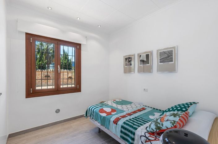 Image No.15-4 Bed Villa for sale