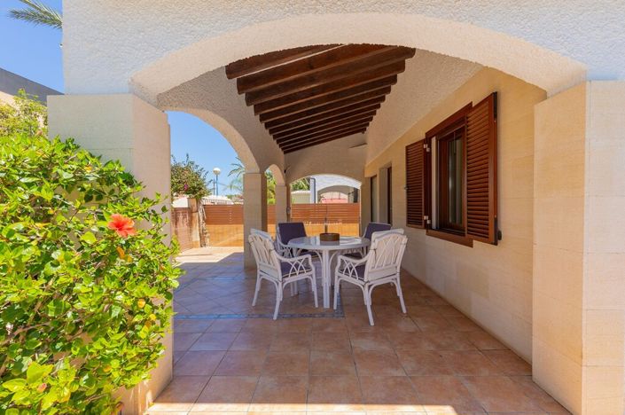 Image No.21-4 Bed Villa for sale