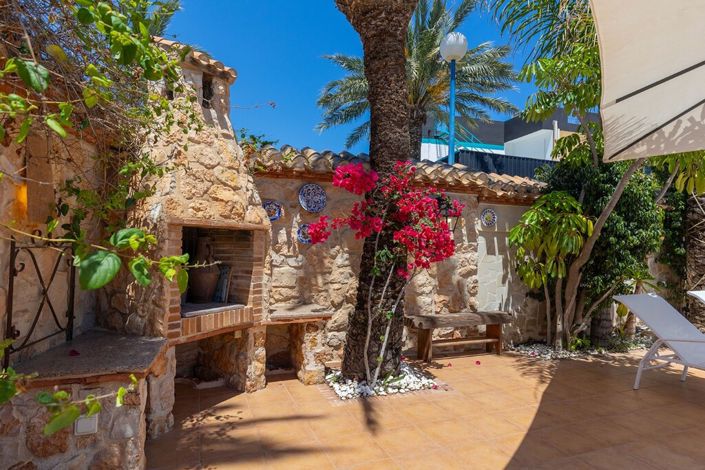 Image No.23-4 Bed Villa for sale