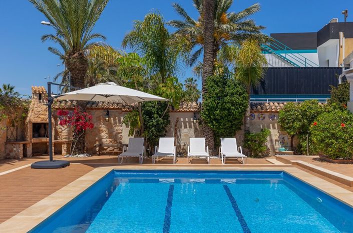 Image No.32-4 Bed Villa for sale