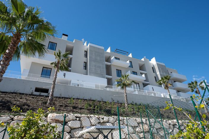 Image No.34-2 Bed Property for sale