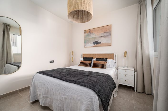 Image No.5-2 Bed Property for sale