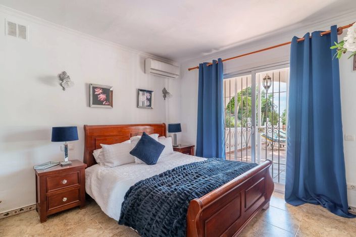 Image No.20-5 Bed Villa for sale