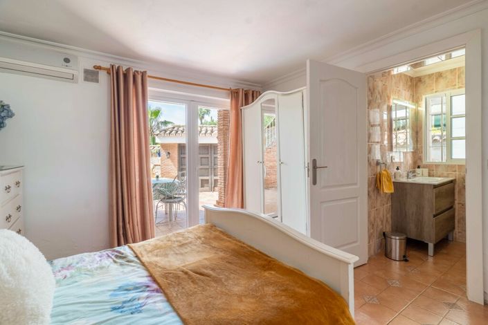 Image No.23-5 Bed Villa for sale
