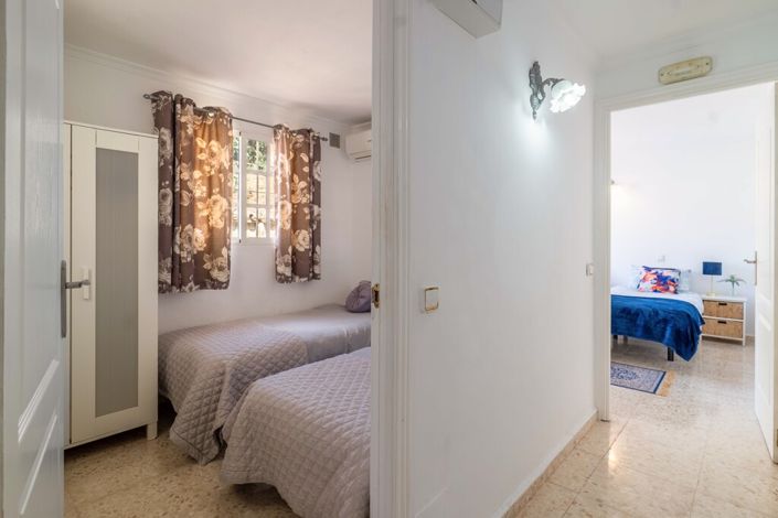 Image No.25-5 Bed Villa for sale