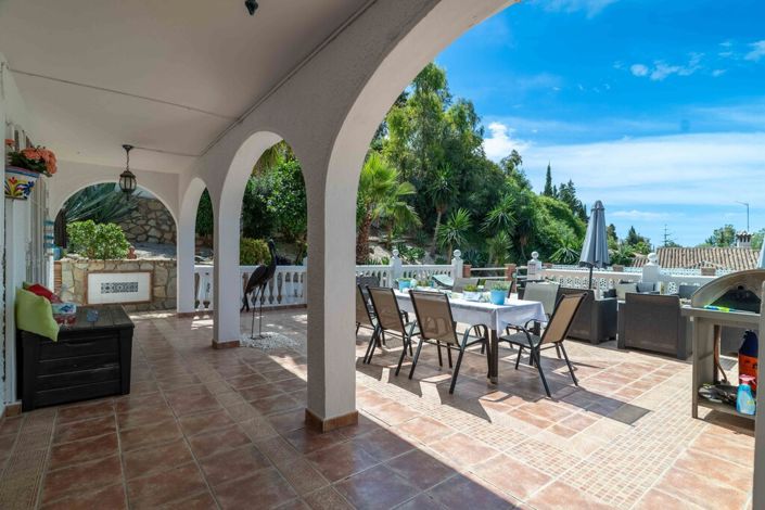 Image No.29-5 Bed Villa for sale